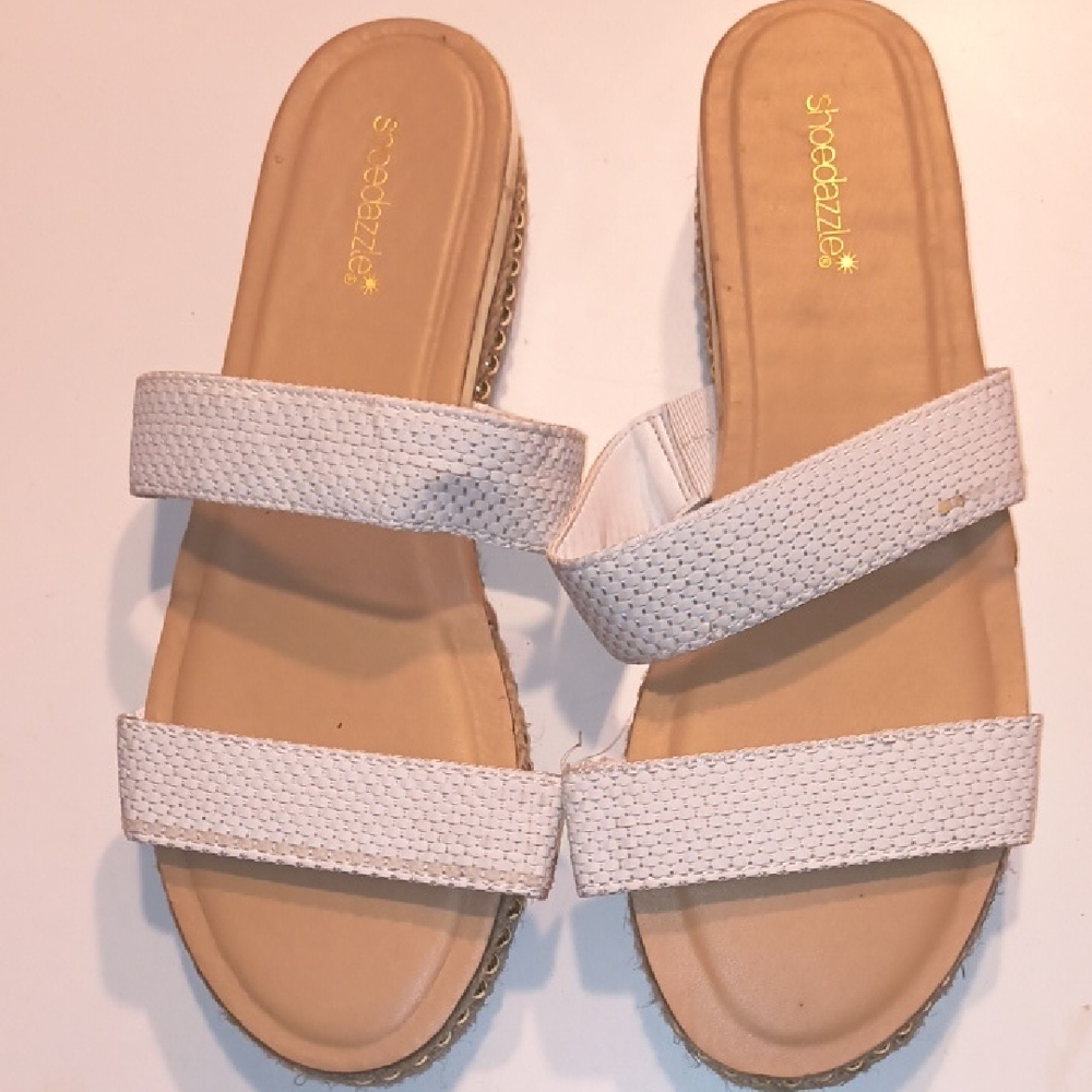 Shoe Dazzle Cream Double Strap Sandals. Size 11